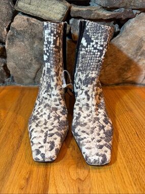 GIANNI BINI Palmero Leather Snake Snip Toe Kitten Heel Booties Ankle Boots